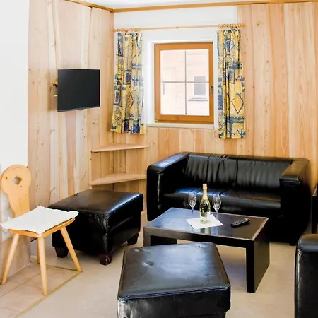 Ferienhaus - *
